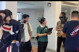 短剧演员日薪2万？业内人士：头部主演最高3万/天，7天能拍80集，短剧培训班大量涌现图片