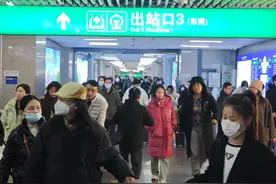 今天超72万人铁路抵京！别慌，北京多个火车站不闭站，地铁延时运营图片