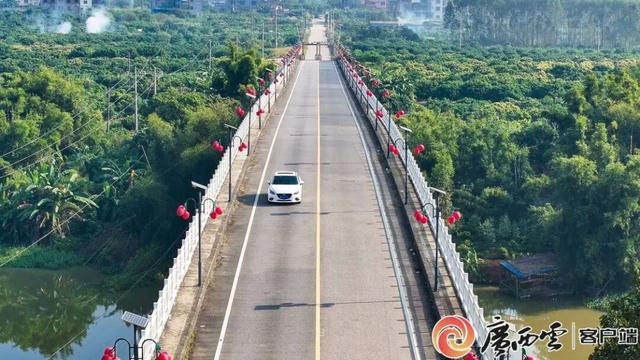 灵山秀水多“彩虹”