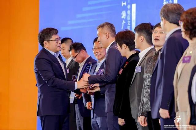 AI 赋能，“庐小悠”助力庐山文旅服务再添新誉