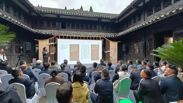 启幕！坐标“沙滩”～将持续到11月