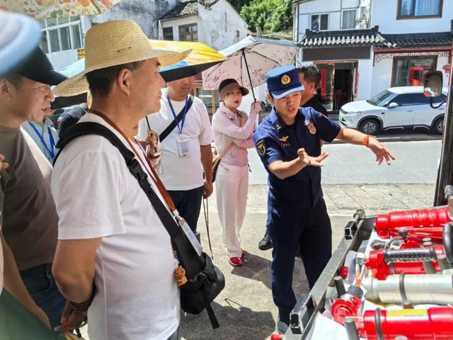 讲解词里藏安全！景区讲解员化身消防宣传员，守护游客每一程