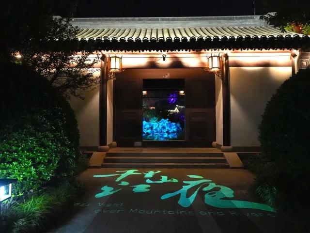太拉风！南京街头突然出现
