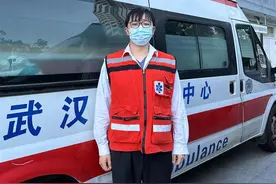 有人提仪器，有人开路，凌波门溺水急救医生赞救治现场“到位”图片