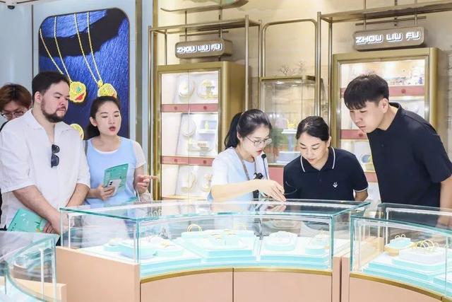 暴走一日，深港市民打卡嗨不停