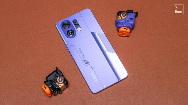 OPPO K13 Turbo Pro 发布：1999 元起售！给性能机加风扇，真的有用吗？