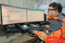 惊险！孕妇怀孕37周羊水破裂无法行动，13岁儿子帮其接生图片