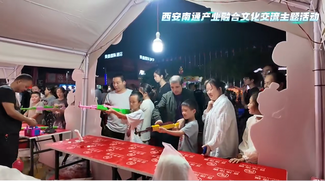 这个双节假期，海门消费市场一片火热……