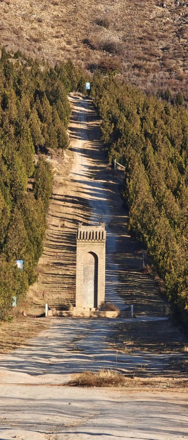 唐陵西线丨乾县-礼泉 乾崇靖建昭陵（唐代露天石雕艺术博物馆）（9/30-10/4）