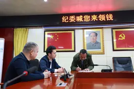 我为群众办实事丨东安县：“迟到”的补助款领到了图片