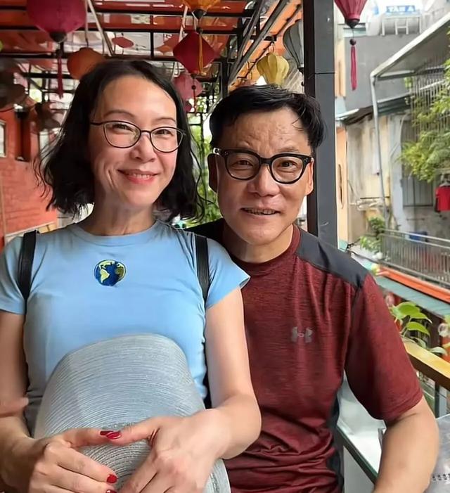 张丹红婚后首度回应与李国庆恋情：从未介入他人婚姻