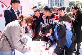 围绕新就业形态劳动者需求，上海工会推出七大主题行动图片