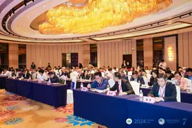 中国移动“5G+智慧民航”亮相进博会图片