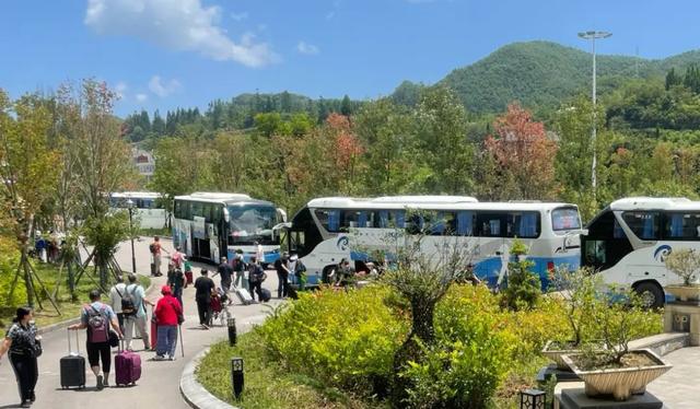 高质量跨越发展⑥ | 10天+旅居客超20万，累计600万人次！昭通避暑旅居经济火热“出圈”