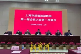金融大腕任掼蛋协会会长背后：掼蛋游戏，投资圈的新晋“社交密码” | 大鱼财经图片