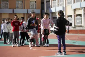 走出教室、走近自然……北京中小学巧妙设计“大课间”图片