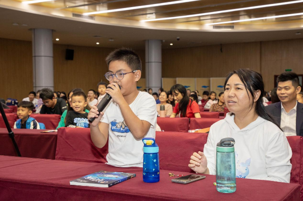 揭秘十五运会和残特奥会海底源火采集幕后故事 专题科普讲座在广东科学中心开讲