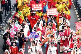 非遗传承闪耀欢乐虾都，江苏盱眙：民俗展演巡游活动热闹开场图片