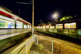 港深将通“一地两检”跨境新铁路图片