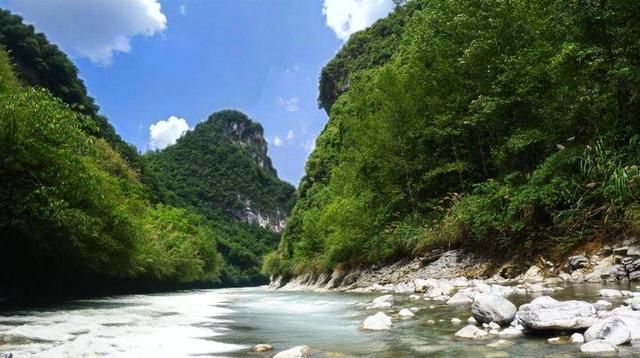 鹤峰：清凉入画小甘溪