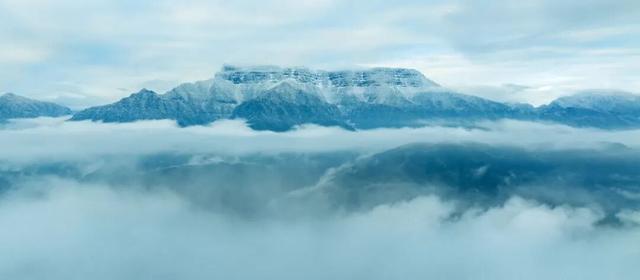 全球出圈‼️双奖加身‼️厉害了瓦屋山！