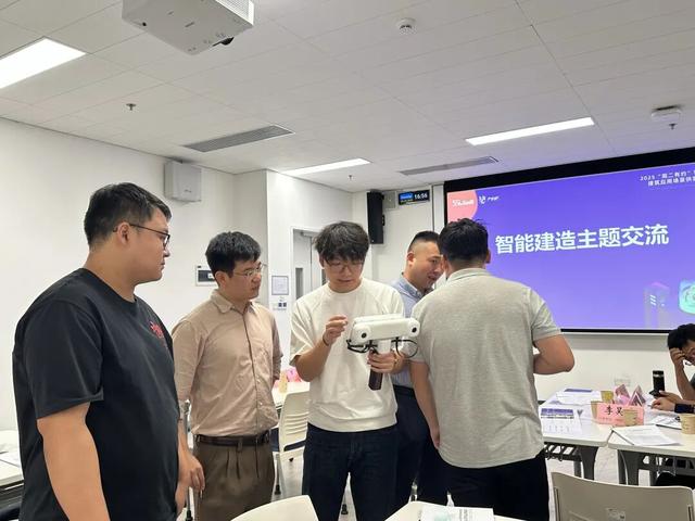 建筑机器人松山湖“秀才艺”，香港黑科技加速“建”入大湾区