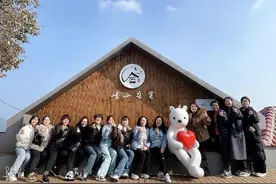 幸福春日  致敬每一位身边的“她”——沙子口街道麦窑幼儿园开展“三八”国际劳动妇女节主题活动图片