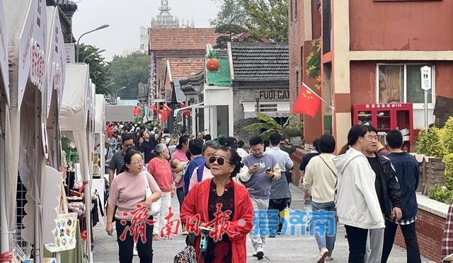 一年四季 泉在济南丨雨过天晴 济南上新街假期尾声引客来