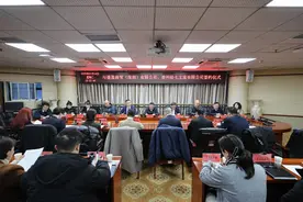 云岩区与小黄鸭德盈控股国际有限公司、贵州拾七文旅有限公司签约仪式举行图片