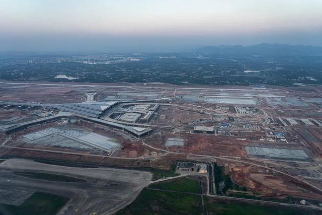 中部航空货运，来了“搅局者”