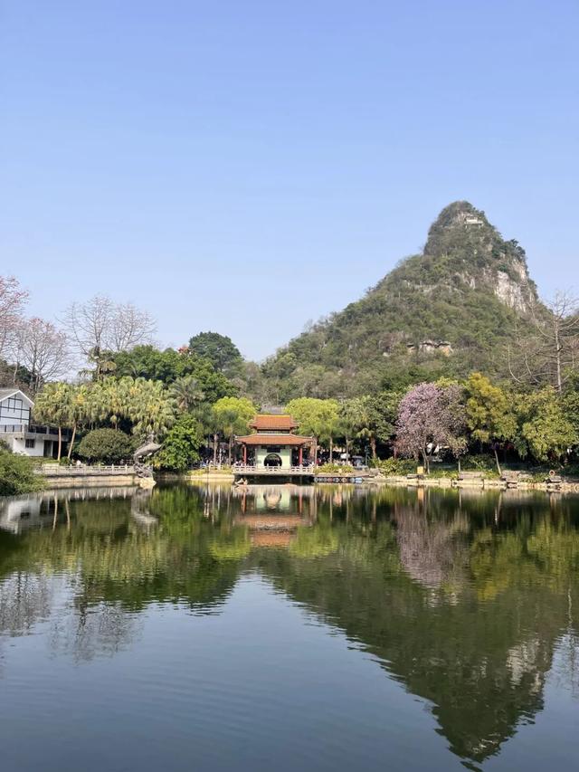 解锁宝藏鱼峰，让秋日CityWalk“不基础”！