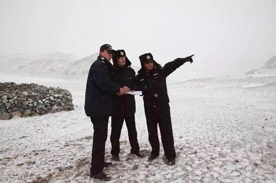 海拔5126米，他们把自己“钉”在空气最稀薄的地方