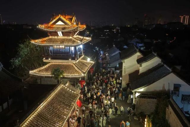 欢笑声中600年古驿正青春