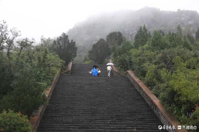 双节拍 | 秋雨绵绵华不注