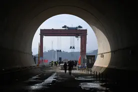 浙江：杭衢铁路全线隧道贯通图片