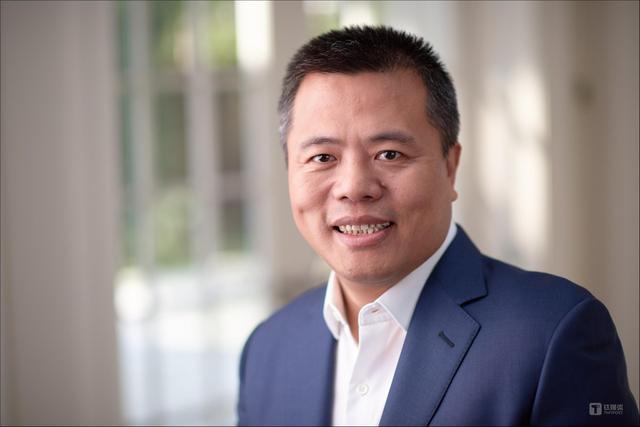 陈天桥联手清华教授代季峰首发最强开源AI模型项目，全力打造下一个DeepSeek