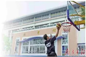 广州体育中考开考图片