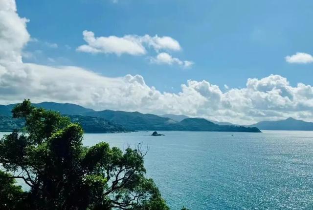 从高铁站步行几分钟，出境了！网友：原来如此丝滑