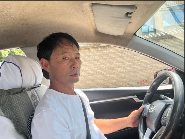 避暑客住进的哥家 从“师傅”变成了“兄弟”