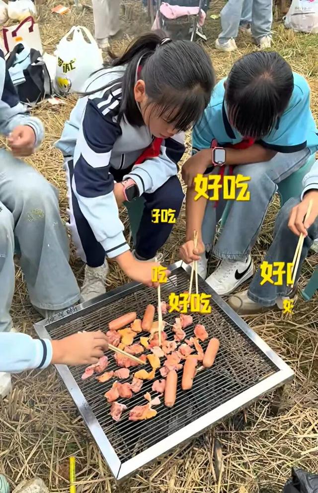 搭土灶、煮炊锅……红河州这两所学校徒步秋游野炊火了