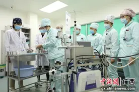 桂林市优秀医务工作者韦妍飞：生命的“守门员”图片