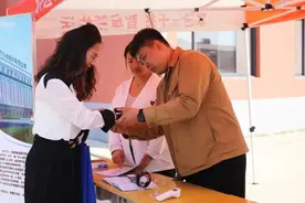 全国科普日 | 沧州经济开发区举行科技成果展图片