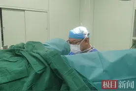 男子患痔疮多年依然酷爱烧烤，长期便血致重度贫血！专家：不管不顾会增加患癌风险图片