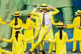 小小舞者演绎“舞动传奇”，SDM爵士芭蕾舞学院周年汇演珠海举行图片