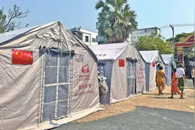 “现在终于有住的地方了，感谢中国朋友”图片