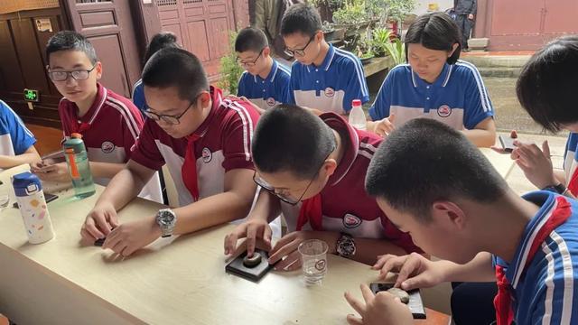 最近别在台江问路！你可能正走进一场……