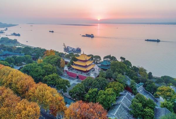 深度│踏文旅新程，一路芬芳绘潇湘