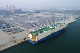 “东北造”汽车从这里下海扬帆图片