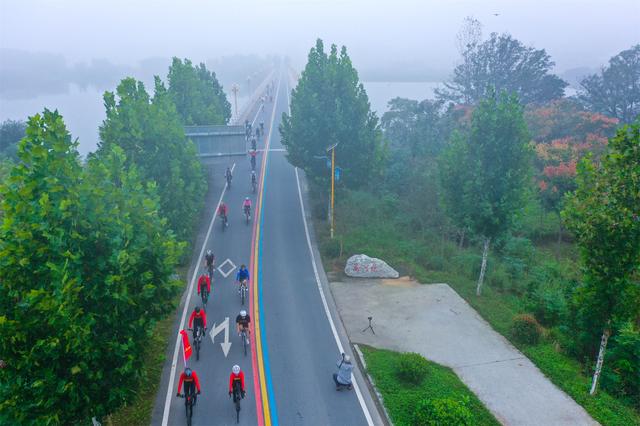 14载中秋车轮情：光山骑行者团圆路上的绿色传承