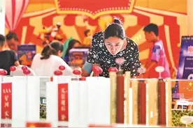 “深圳楼市成交额比以往翻了两到三倍”！开始爆火，午餐时间仍座无虚席……图片